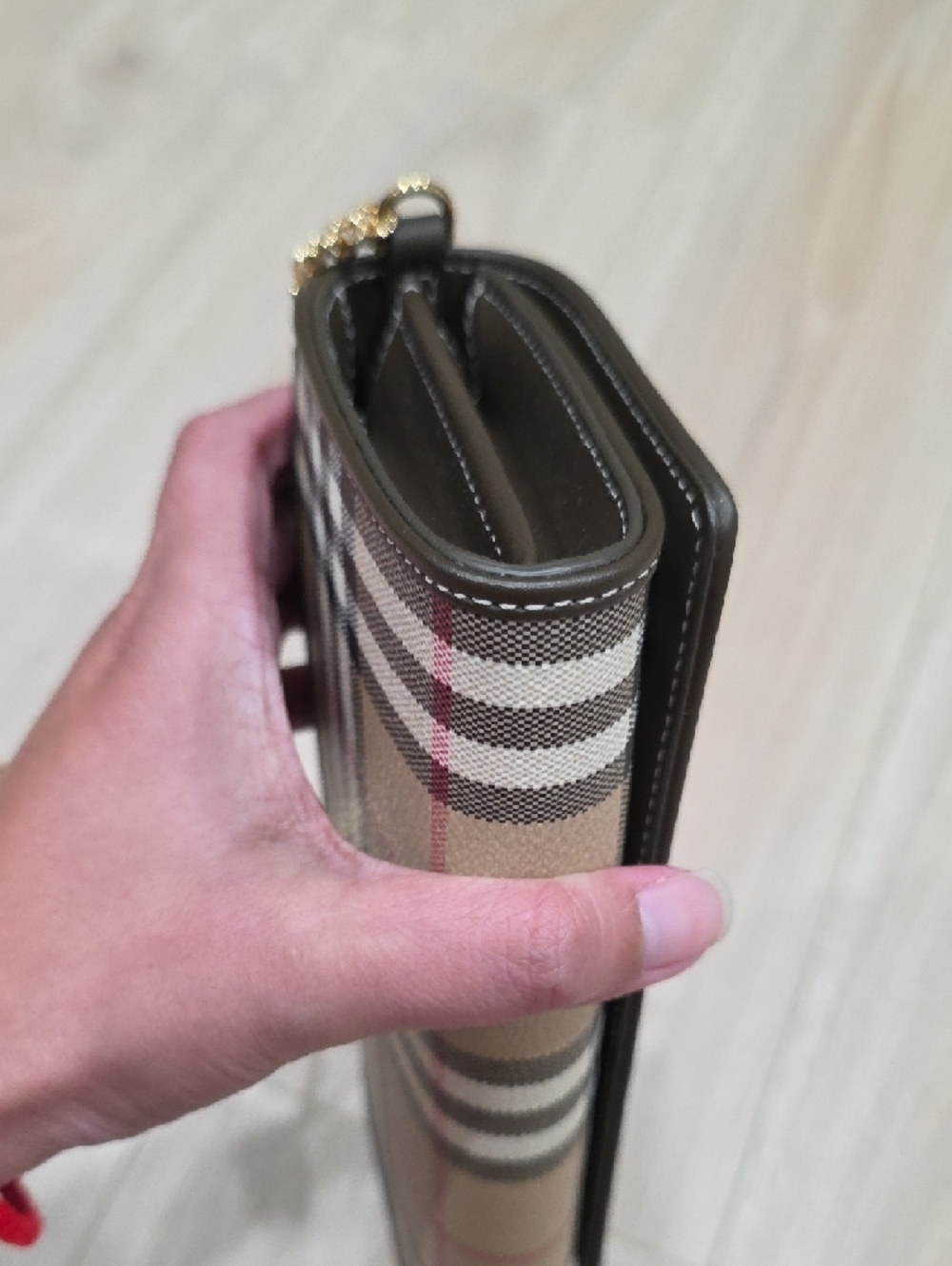 Burberry Hannah Wallet Chain Crossbody with Gold Hardware - Picture 10 of 11